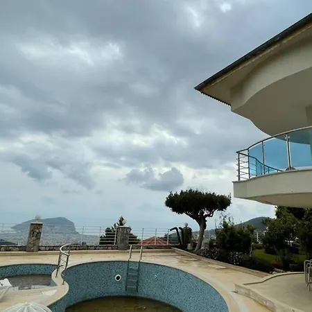 Bektas Luxury 5+2 Private Swimmingpol 빌라 알란야